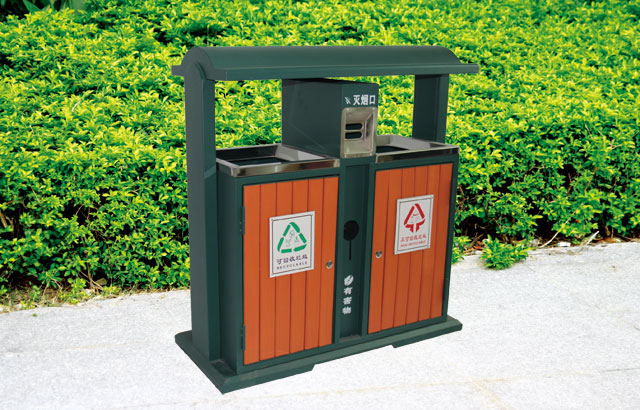 景區鋼木環保分類垃圾箱戶外擺放效果圖