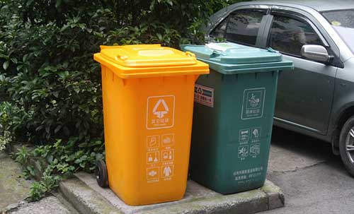   一個垃圾桶引發的血案！